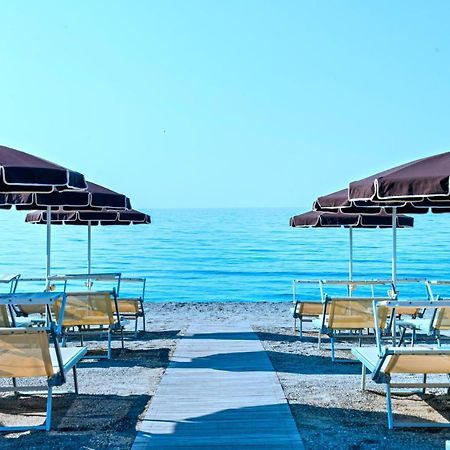 Grand Hotel Pietra Ligure Dış mekan fotoğraf